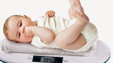 كم لازم يكون وزن الطفل في الشهر الرابع
