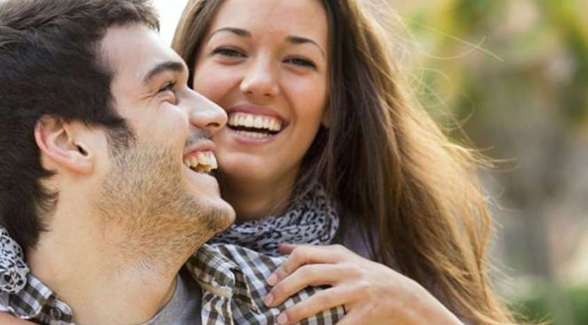 علامات اشتهاء الرجل للمراة