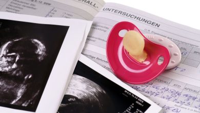 هل الإفرازات الشفافة اللزجة من علامات الحمل؟